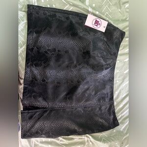 Snake skin juicy skirt